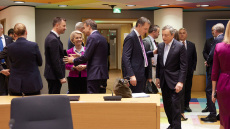 Σύνοδος Κορυφής ΕΕ: Παζάρι για την αντιμετώπιση της ενεργειακής κρίσης - «Αγκάθι» το πλαφόν στο φυσικό αέριο