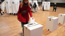 Σασπένς στις εκλογές της Δανίας, με έκβαση αβέβαιη, τρεις πρωθυπουργήσιμους κι έναν τζόκερ