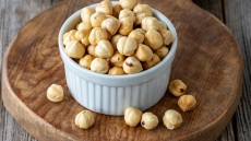 Μαγειρεύουμε με φουντούκια: 6 γλυκές και 4 αλμυρές συνταγές για όλα τα γούστα