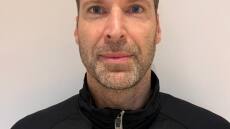 Ο Πετρ Τσεχ διαπρέπει και στο χόκεϊ επί πάγου