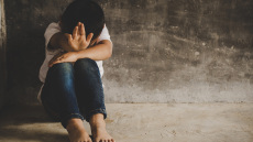 Ενισχύεται ο νόμος για εγκλήματα κατά ανηλίκων - Ευρωπαϊκή «black list» για τους παιδοβιαστές