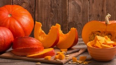 Πώς να διατηρήσουμε την κολοκύθα για περισσότερες ημέρες αφού την κόψουμε