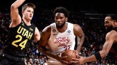 ΝΒΑ: Ο Τζοέλ Εμπίντ πέτυχε 59 πόντους για τη νίκη των Σίξερς με 105-98 επί των Γιούτα Τζαζ