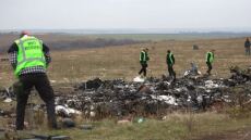 Κατάρριψη πτήσης MH17: Οι οικογένειες των θυμάτων ζητούν να αποσαφηνιστεί ο ρόλος της Ρωσίας 