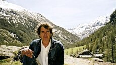 Ο Χανς-Γιοάχιμ Κλάιν, μεταμελημένος άλλοτε σύντροφος στα όπλα του Κάρλος του Τσακαλιού, κηδεύεται στη Γαλλία