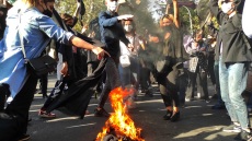 Ιράν: Πέντε καταδίκες σε θάνατο για τον φόνο ενός μέλους πολιτοφυλακής