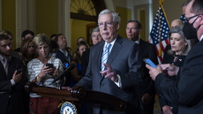 ΗΠΑ: Ξανά επικεφαλής των Ρεπουμπλικάνων στη Γερουσία ο Μιτς Μακόνελ