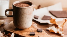 5 τρόποι να αναβαθμίσουμε τη ζεστή σοκολάτα
