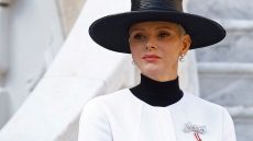 Η πριγκίπισσα Σαρλίν λαμπερή «πρωταγωνίστρια» στην εθνική γιορτή του Μονακό