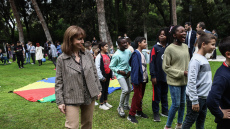 Σακελλαροπούλου: Ας δώσουμε σε όλα τα παιδιά ένα περιβάλλον αγάπης και φροντίδας