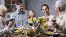 Όλα όσα χρειαζόμαστε για το Κυριακάτικο τραπέζι με μερικά κλικ