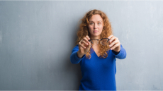 Ο επικίνδυνος τύπος μυωπίας που καλύπτεται από το ασφαλιστικό συμβόλαιο