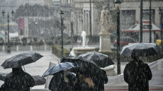 Καιρός: Καταιγίδες, ισχυροί άνεμοι και χαλάζι από την Πέμπτη - Για αυξημένο κίνδυνο πλημμυρών προειδοποιούν οι μετεωρολόγοι 