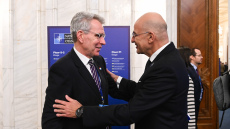 Συνάντηση Δένδια - Πάιατ στο Βουκουρέστι