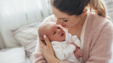 Joeanne Friggieri: Η γυναίκα που κάλυψε 14.949 χιλιόμετρα, από τη Μελβούρνη στην Αθήνα, για να γίνει μητέρα