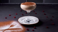 Φτιάχνουμε tiramisu σε κοκτέιλ