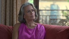 Λουκία Παπαδάκη για Μαύρο Ρόδο: «Δεν ξέρω αν η Κύρα υπήρξε ποτέ ζευγάρι με τον Θέμη, το εύχομαι»