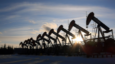 Πόλεμος στο Ισραήλ - Στίγκλιτς: Μπορεί να δούμε ξανά εκρηκτική άνοδο στην τιμή του πετρελαίου