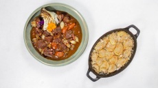 Boeuf Bourguignon με πατάτες boulangere