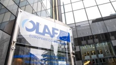OLAF: Παρακολουθούμε στενά το «Qatargate», δεν σχετίζονται οι έρευνες για τους ευρωβουλευτές