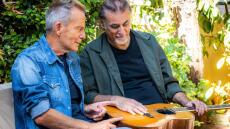 Φίλιππος Πλιάτσικας - Βαγγέλης Γερμανός: Τραγουδούν μαζί στη μουσική σκηνή «Σφίγγα»