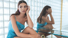 Έμιλι Ραταϊκόφσκι: Κατέβασε εφαρμογή γνωριμιών - «Δέχτηκα μερικά αιτήματα από γυναίκες, είναι συναρπαστικό»