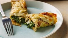 Κρέπες με σπανάκι και τυριά