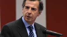 Ο Μιχάλης Λιάπης άνοιξε μαγαζί με γλυκά του κουταλιού στο Καρπενήσι