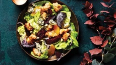 Σαλάτα με παντζάρια, εσπεριδοειδή και ροκφόρ