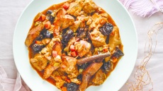 Χοιρινό με δαμάσκηνα