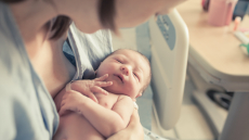 Ερευνητές αποκάλυψαν τη μέση ηλικία απόκτησης παιδιών κατά τα τελευταία 250.000 χρόνια