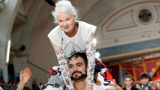 Βίβιεν Γουέστγουντ:  Η ζωή της δεν ήταν σαν παραμύθι, ήταν ακόμα πιο συναρπαστική