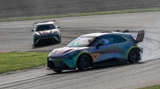 Η CUPRA στο Race Of Champions