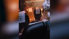 Ταϊβάν: Αναστάτωση σε αεροπλάνο - Φορτιστής επιβάτη πήρε φωτιά μέσα στην καμπίνα