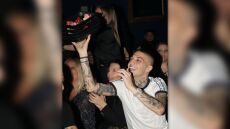  Trannos: Ο τράπερ διασκέδασε στα μπουζούκια με τη μητέρα του - Δείτε φωτογραφίες 