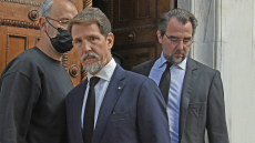 Τέως βασιλιάς Κωνσταντίνος: Στη Μητρόπολη για τις λεπτομέρειες της κηδείας οι γιοι του, Νικόλαος και Παύλος