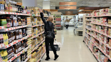 Market pass: Μέχρι τέλος Φεβρουαρίου τα χρήματα στους λογαριασμούς, λέει ο Παπαθανάσης