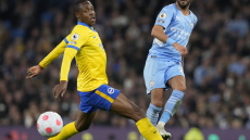 Eμουέπου: Yπέστη καρδιακή προσβολή την ώρα που οδηγούσε