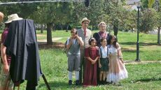 Βραχιόλι της φωτιάς: Η σειρά καταγράφει το δραματικό οδοιπορικό μιας οικογένειας στις αρχές του 20ου αιώνα