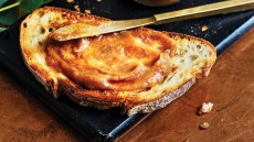 «Βούτυρο» μήλου με γλυκά μπαχαρικά