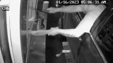 ΗΠΑ: Προσπάθησε να απαγάγει εργαζόμενη σε drive-through καφέ - Ανατριχιαστικό βίντεο