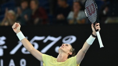 Australian Open: Ο Κόρντα απέκλεισε τον Μεντβέντεφ και άνοιξε τον δρόμο για τον τελικό στον Τσιτσιπά 