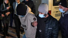 Πάτρα: Η ληστεία, η μάσκα και τα ρούχα που «έκαψαν» τους επτά ληστές