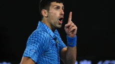  Australian Open: Στον 4ο γύρο ο Τζόκοβιτς, ανησυχία για το πόδι του 