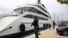 ΗΠΑ: Απαγγέλθηκαν κατηγορίες σε δυο άνδρες που επιχείρησαν να αποτρέψουν την κατάσχεση γιοτ Ρώσου ολιγάρχη