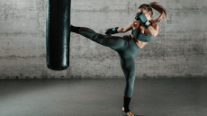 Το εκρηκτικό άθλημα που απογειώνει το μεταβολισμό και νικά το στρες