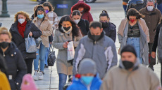 ΕΟΔΥ: Συστήνει μάσκες, εμβόλια και μέτρα ατομικής προστασίας για τον περιορισμό κυκλοφορίας του κορωνοϊού