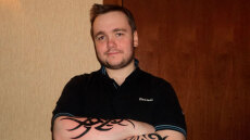 Ρώσος φαρσέρ: Είχε καταγράψει σε live μετάδοση τον άγριο ξυλοδαρμό του στην Περαία!