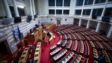 Βουλή: Ενός λεπτού σιγή στη μνήμη των Ελλήνων Εβραίων του Ολοκαυτώματος 