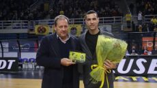 Ζήσης: «Στην ΑΕΚ έγινα καλύτερος άνθρωπος, έδειξε πόσο με ήθελε»